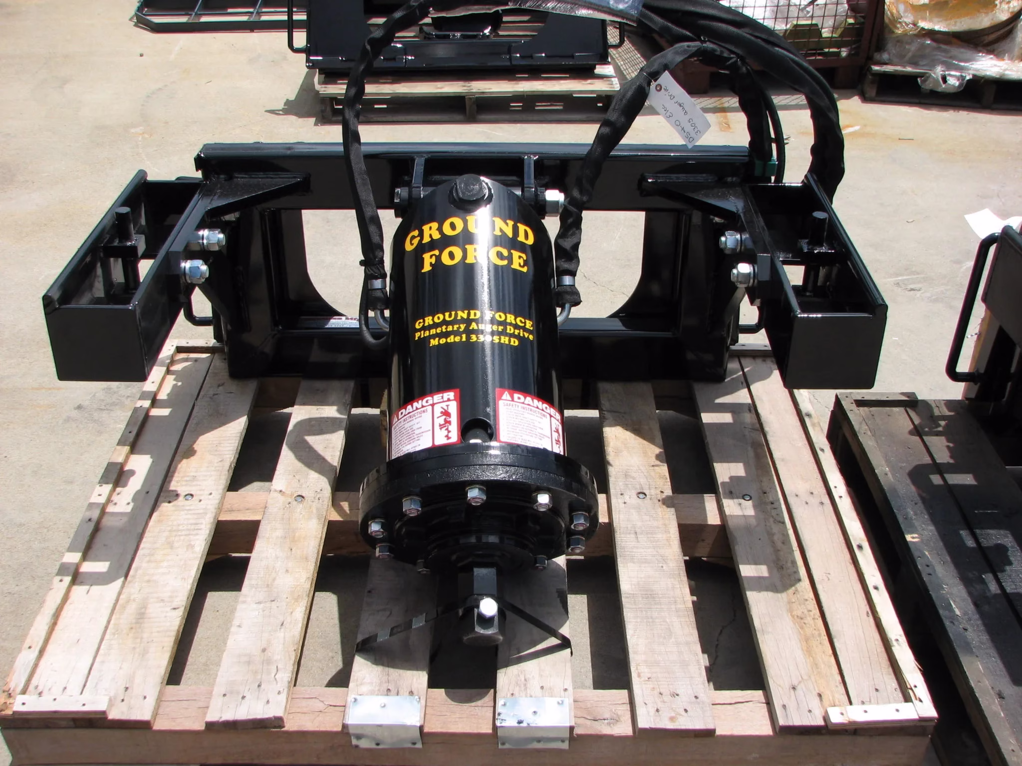 3305 Auger Drive with Weight Bars & Boxes